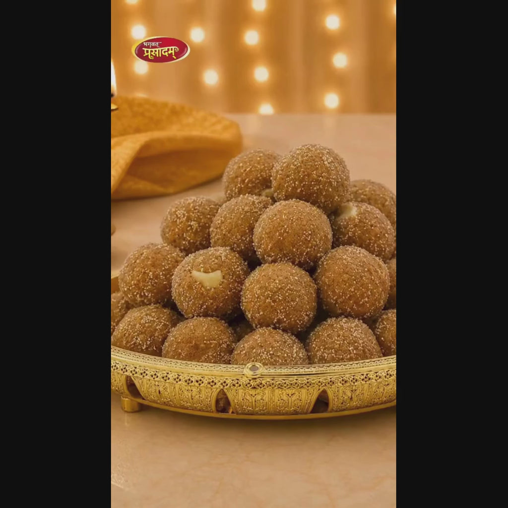 Churma Ladoo in Jaggery